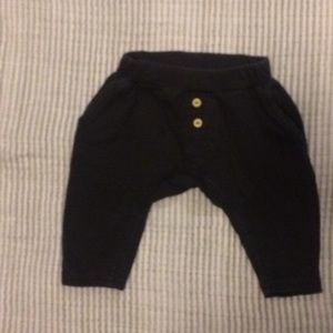 H&M joggers black 1-2m